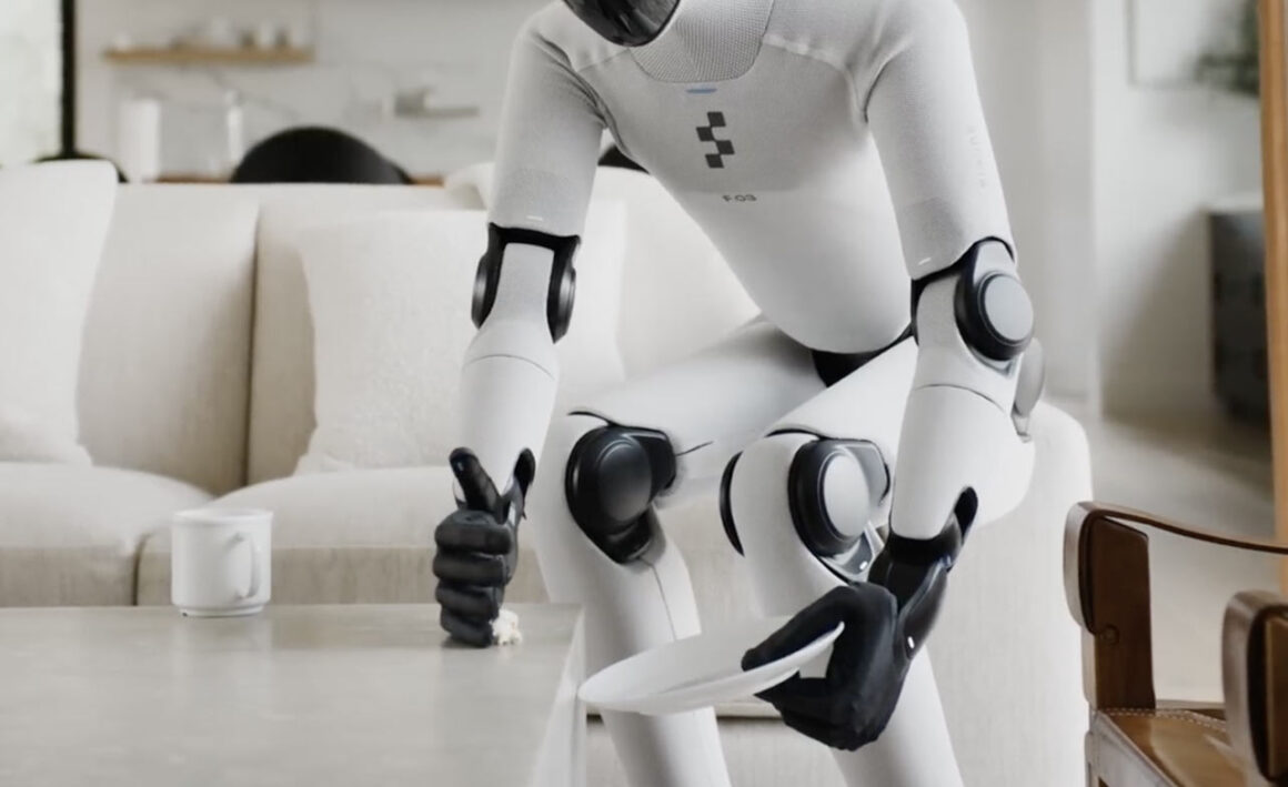 Figure em teste real diário limpando mesa.